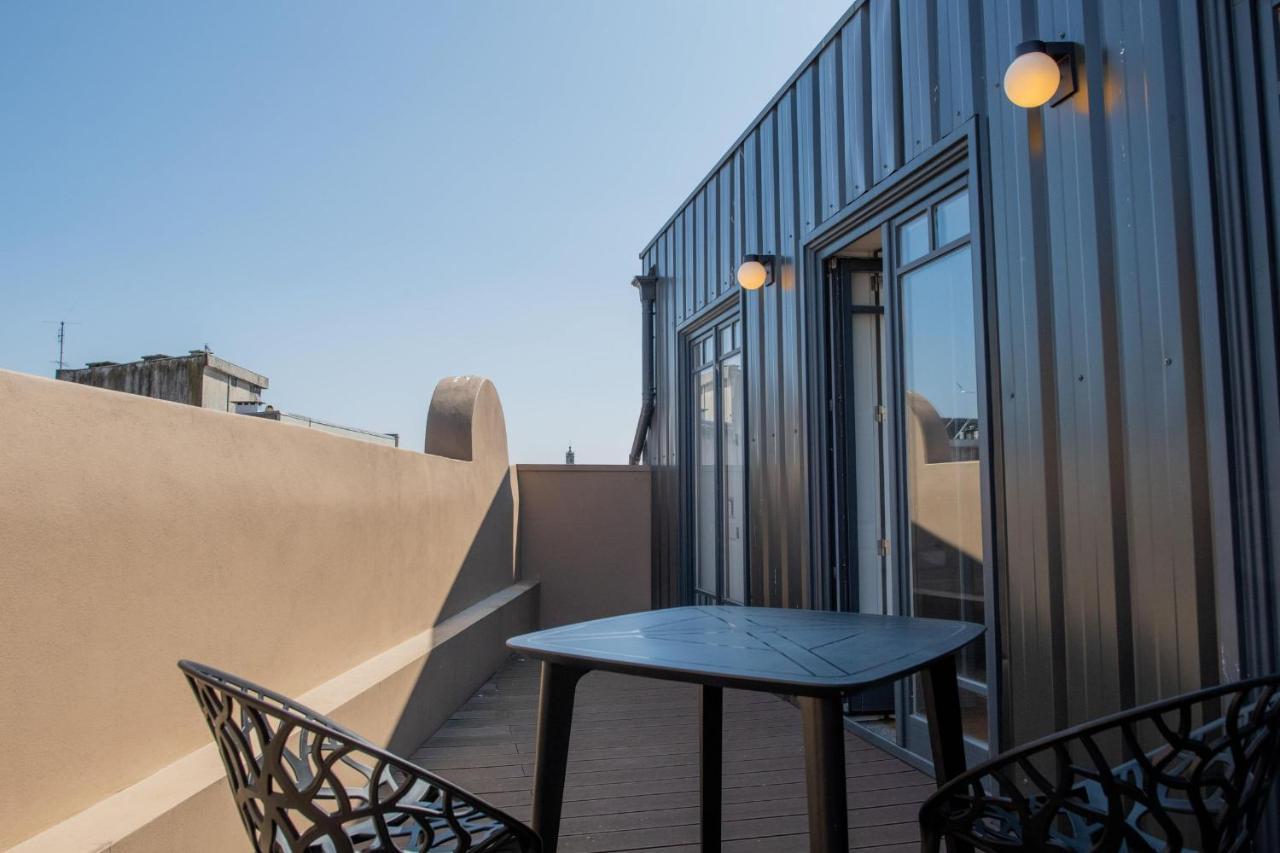 Spacious Studio W/ Balcony & Ac By Lovelystay Porto Exterior photo